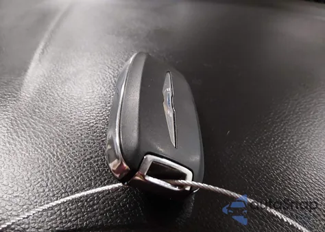 2021 Chrysler Voyager Lx из США, поврежденный, VIN 2C4RC1CG8MR500982